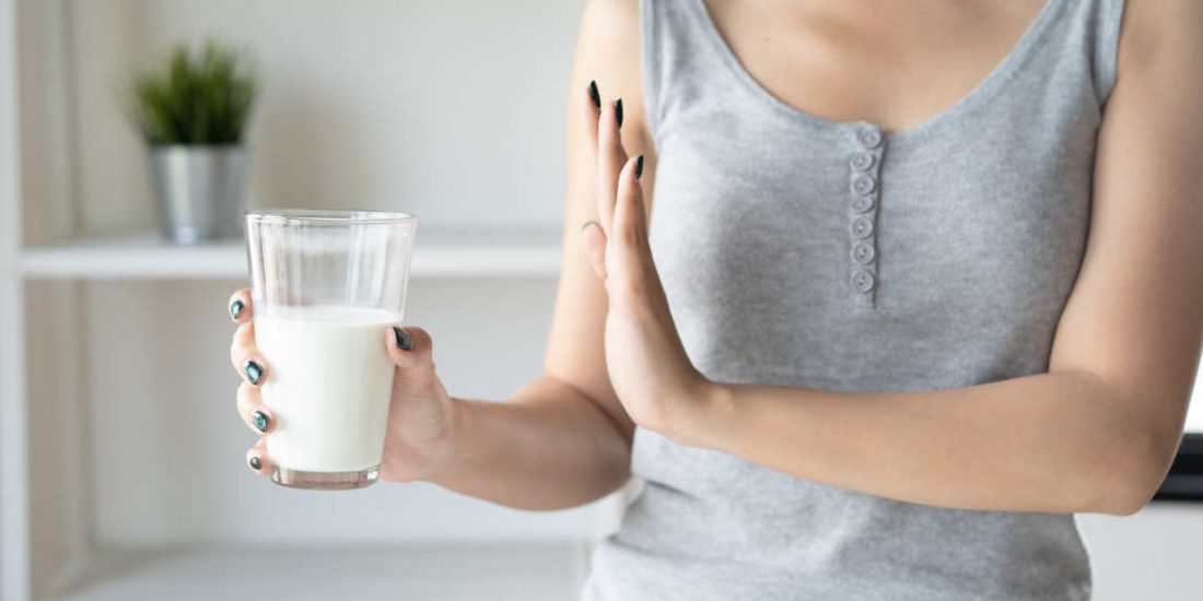 Intolleranza al lattosio: sintomi, dieta e rimedi naturali